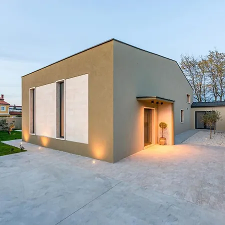 Villa Cesarica By